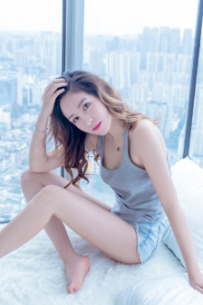 为什么女生下面是黑色的